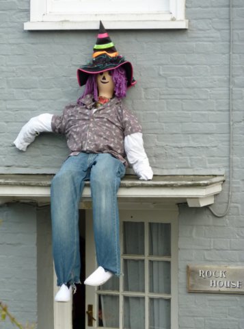 scarecrowofrockhouse.jpg